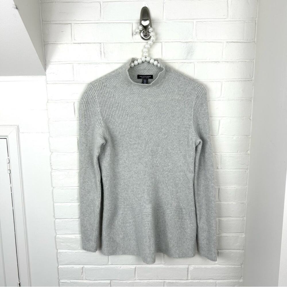 Saks Fifth Avenue Grey Ribbed Cashmere Knit Sweater Size M